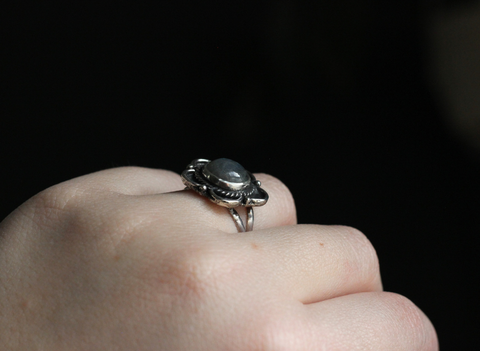 Labradorite Flower Ring // Size 9