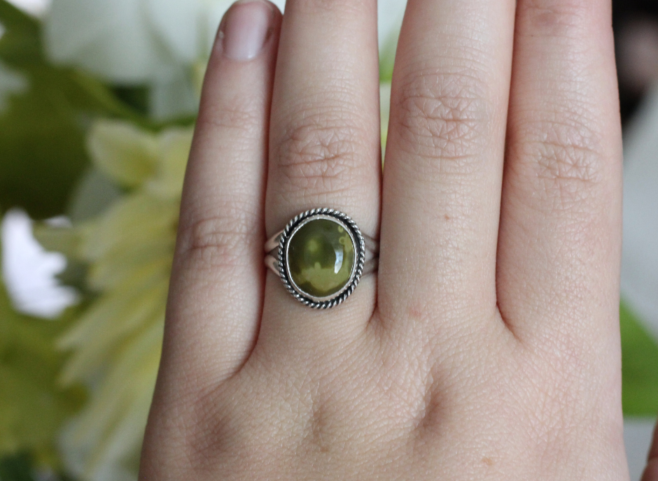 Green Turquoise Ring // Size 9 // OOAK