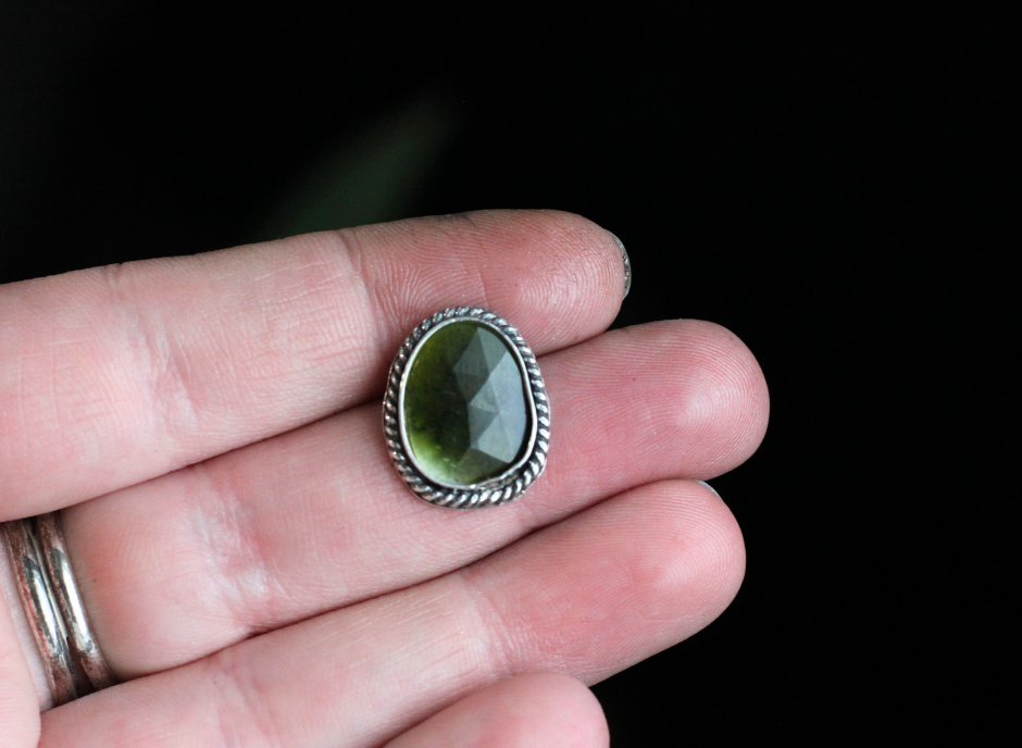 Green Tourmaline Ring // CHOOSE YOUR SIZE