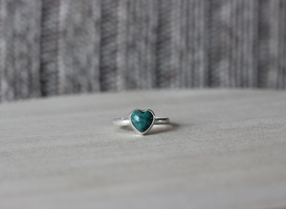 Turquoise Heart Ring // Size 8