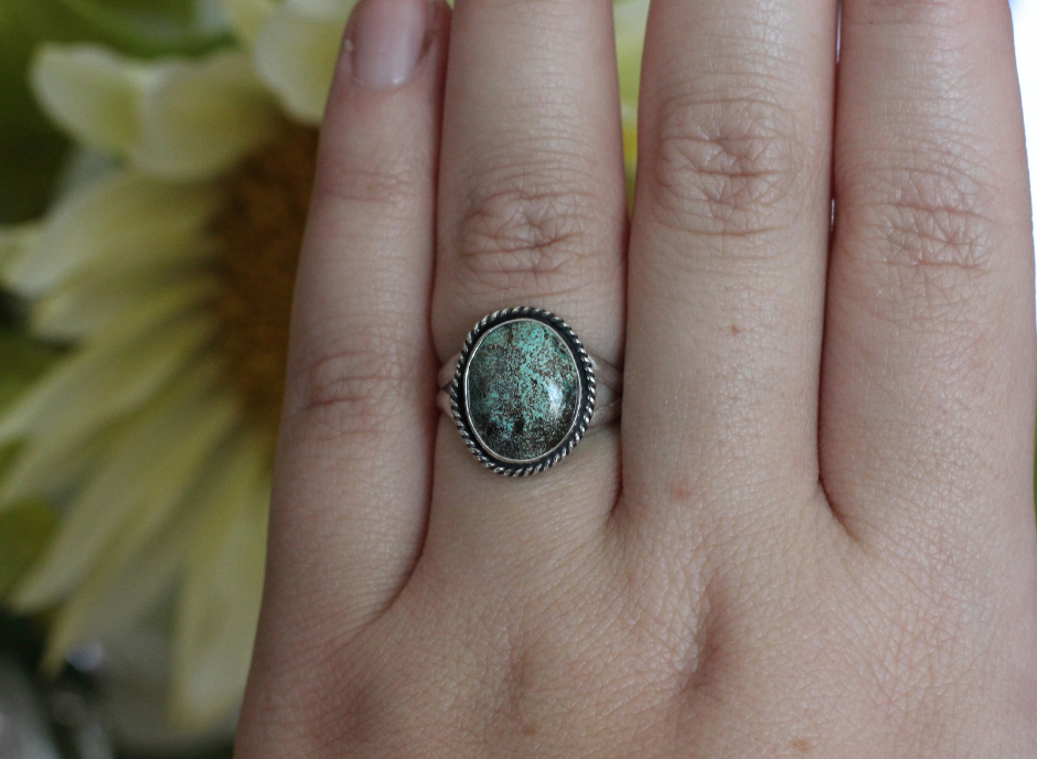 Turquoise Ring // Size 8 // OOAK