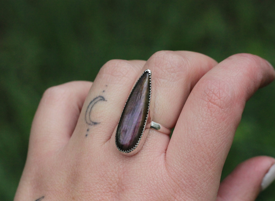 Pinky Purple Labradorite Ring // Size 9