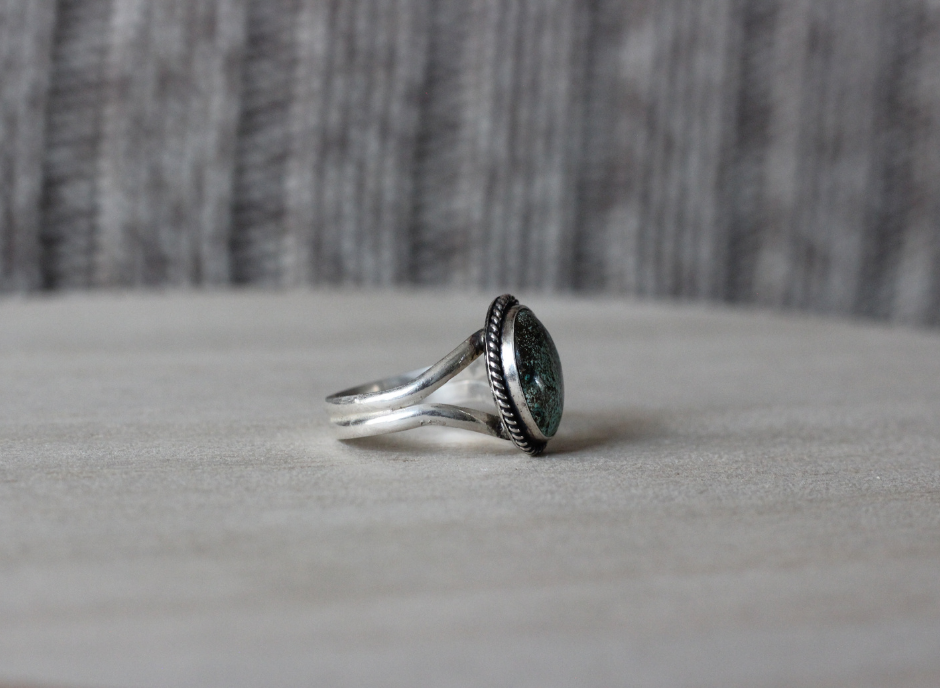 Turquoise Ring // Size 8 // OOAK