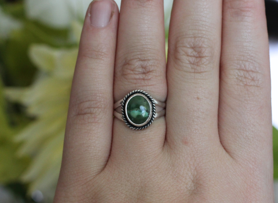 Turquoise Ring // Size 8