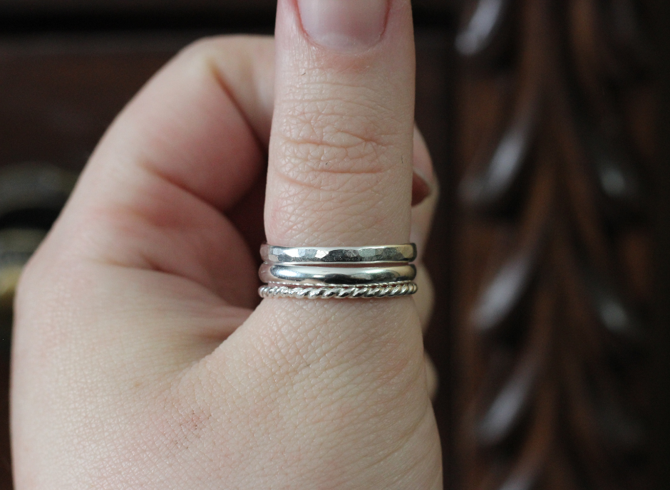 Lasso Stacking Ring