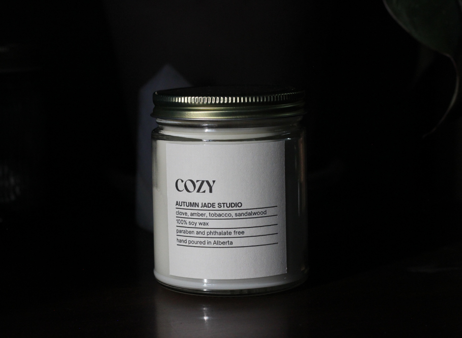 Cozy // Wood Wick Candle
