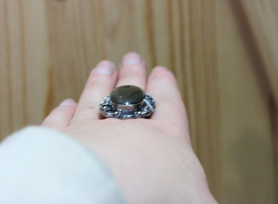 Labradorite Statement Ring // CHOOSE YOUR SIZE