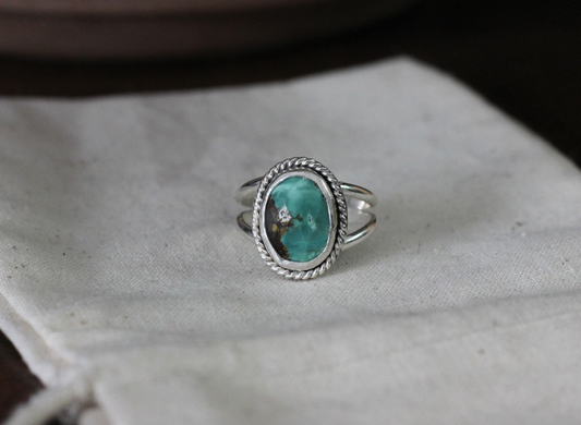 Turquoise Ring // Size 9
