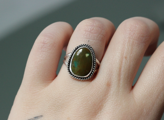 Tibetan Turquoise Ring // Size 9