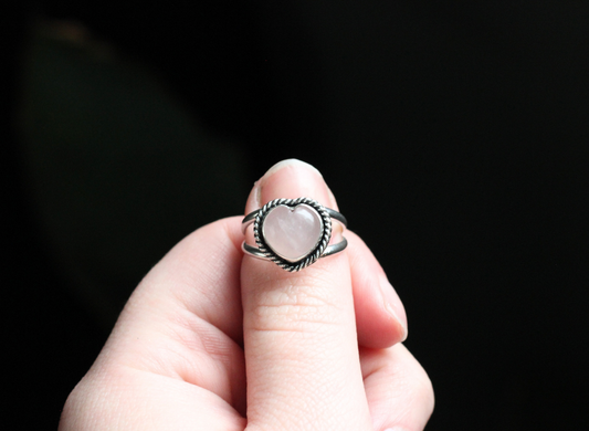 Rose Quartz Heart Ring // CHOOSE YOUR SIZE