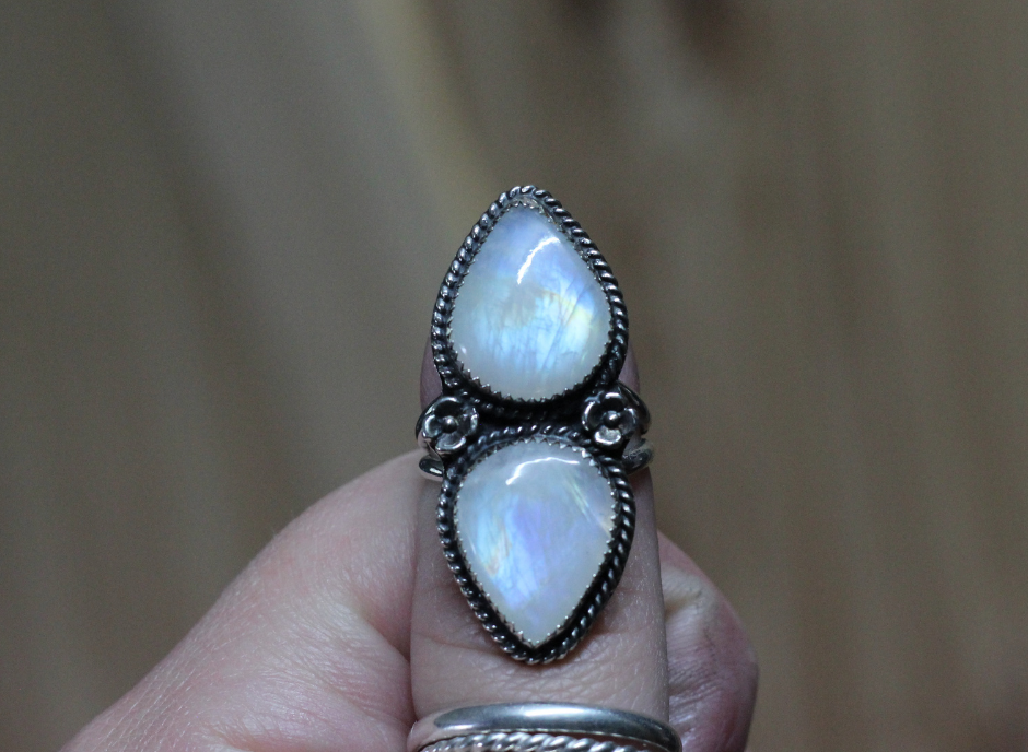 Rainbow Moonstone Floral Sheild Ring // Size 7.5 // OOAK