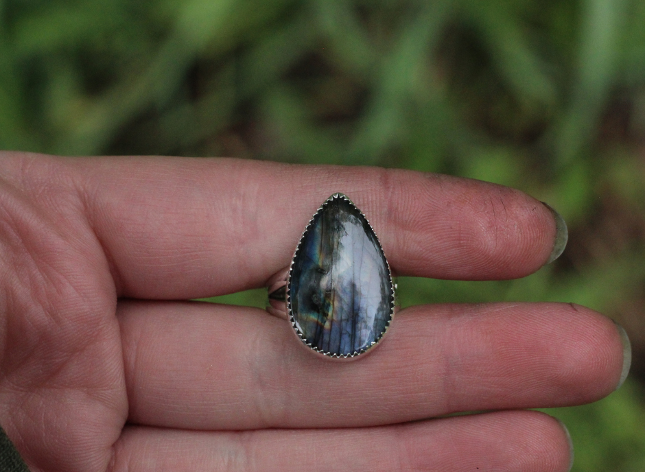 Labradorite Ring // Size 7
