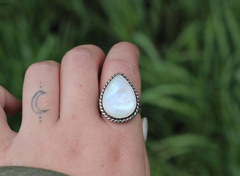 Rainbow Moonstone Ring // Size 10