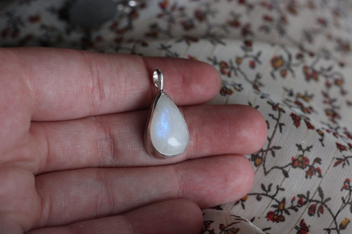 Rainbow Moonstone Pendant
